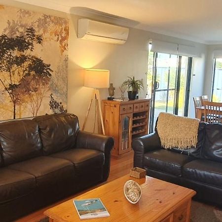Palm Beach Manor Rockingham Ngoại thất bức ảnh