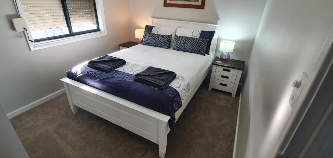 Palm Beach Manor Rockingham Ngoại thất bức ảnh